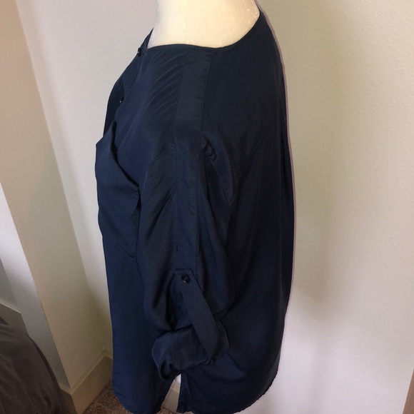 NWOT BCBG Luelle Navy Silk Tunic w/Pockets - Picture 6 of 8